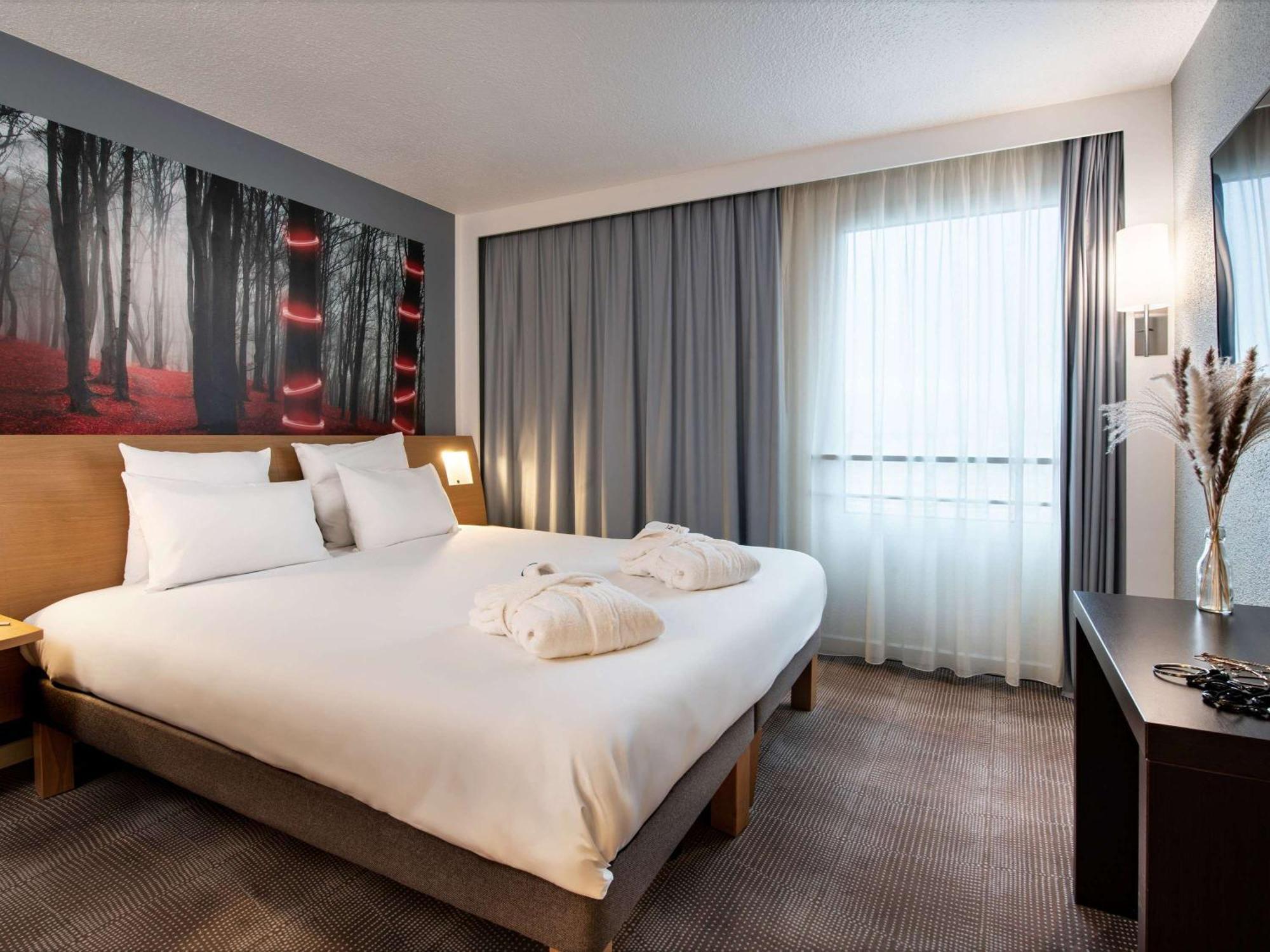 Novotel Paris Est Баньоле Экстерьер фото